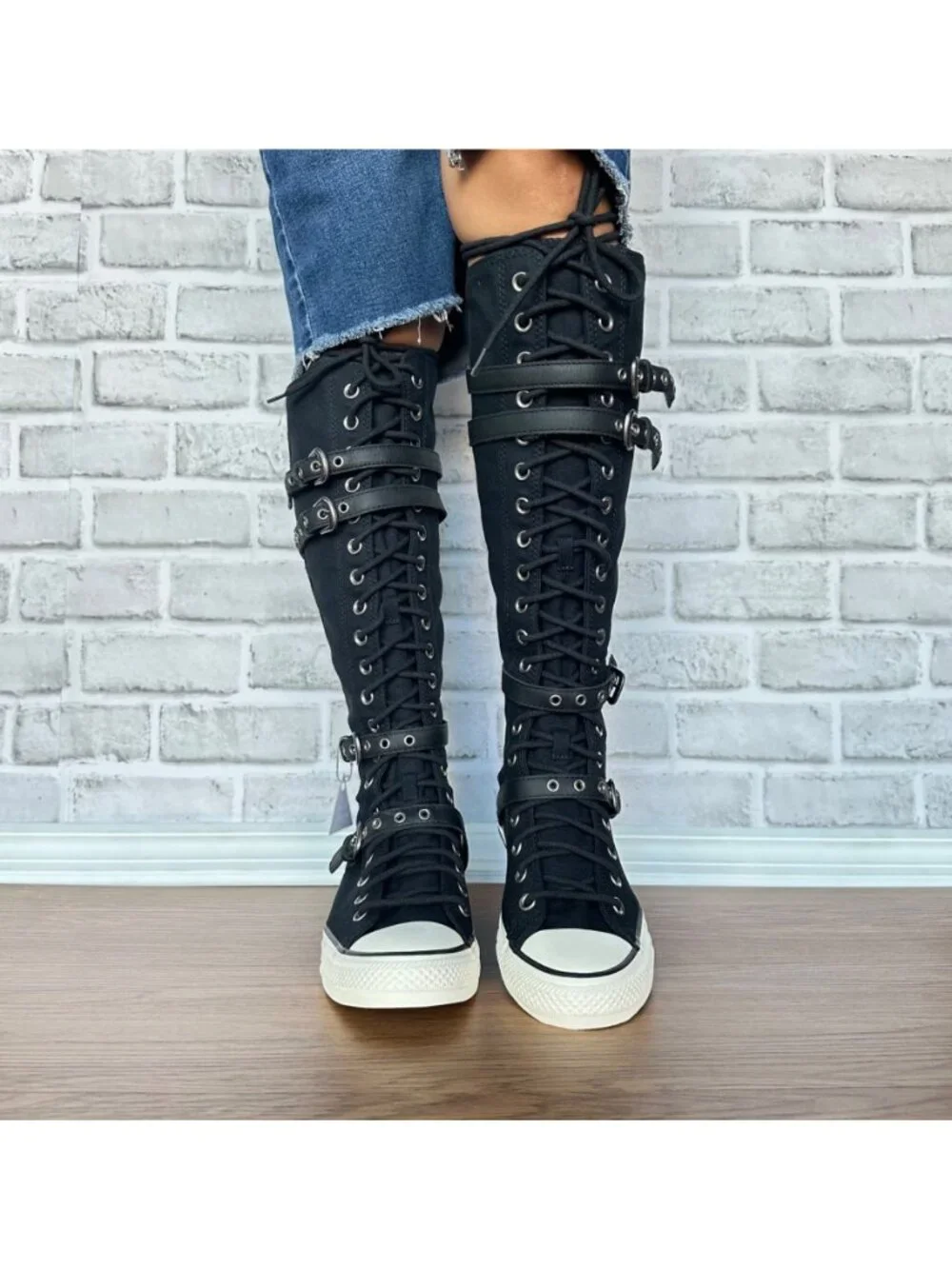 ⭐Converse Chuck Taylor XXHi Leather Straps 11 Womens Sneaker Boots Black A16600C